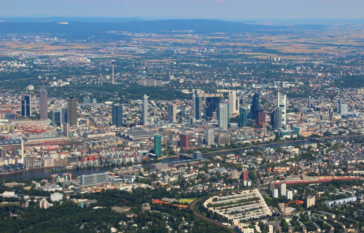 Frankfurt Portada