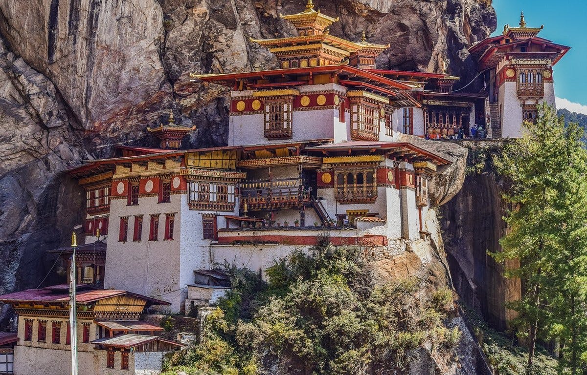 Bután