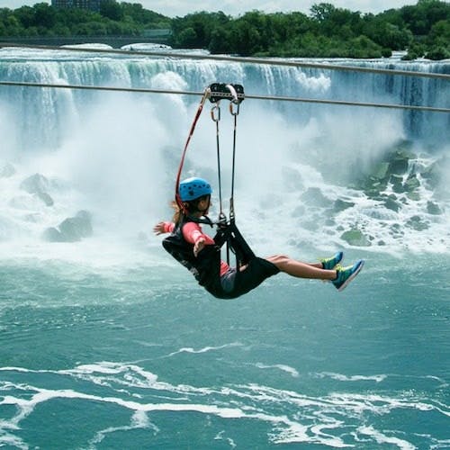 Imagen del tour: WildPlay Niagara Falls: Tirolesa a las cataratas