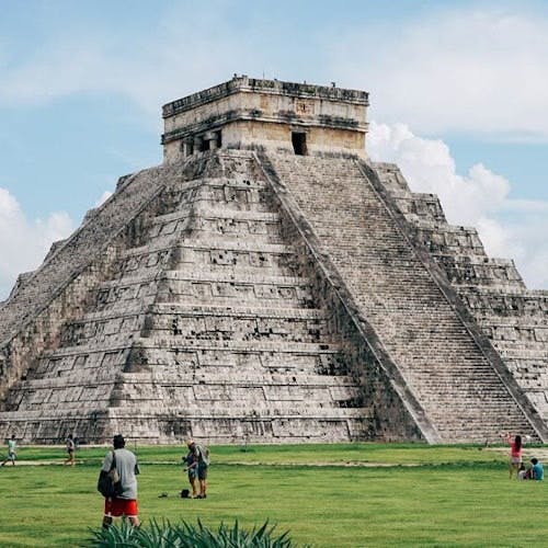 Imagen del tour: Chichén Itzá, Templo de Kukulcán, Cenote y Valladolid: Tour con todo incluido