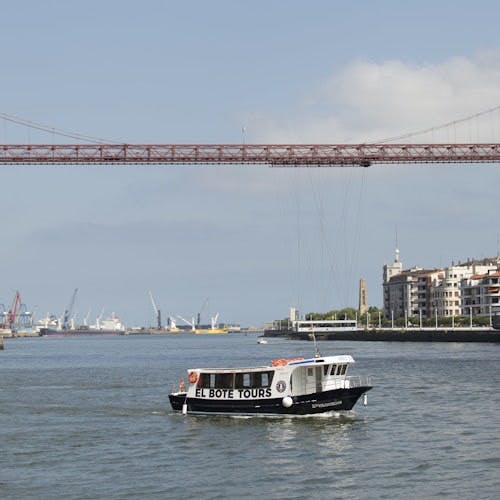 Imagen del tour: Crucero turístico por la ría de Bilbao y bahía del Abra