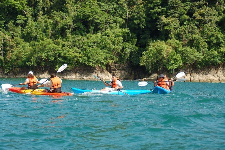 Imagen del tour: Kayak y snorkel en el océano Pacífico
