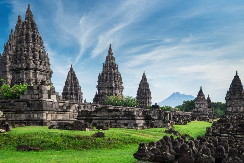 Imagen del tour: Tour privado por Yogyakarta y templos Prambanan y Borobudur