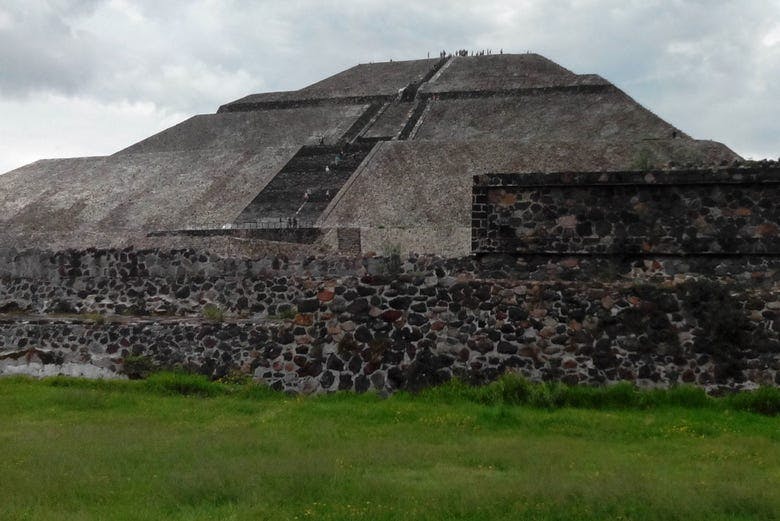 Imagen del tour: Teotihuacán, Basílica de Guadalupe y Tlatelolco
