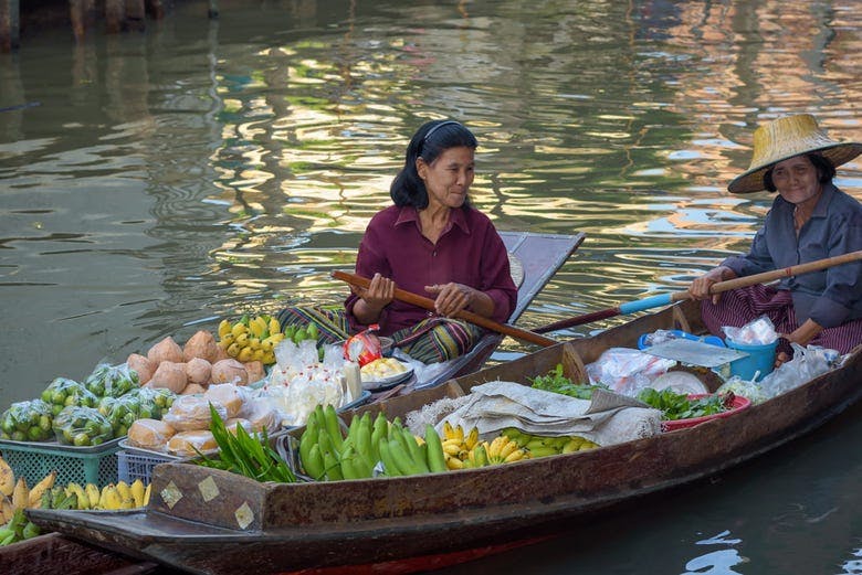 Imagen del tour: Entrada al mercado flotante de Pattaya