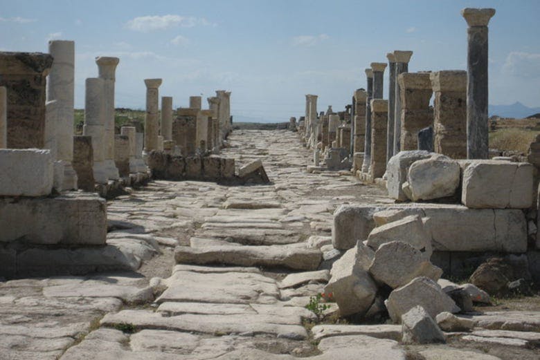 Imagen del tour: Excursión a Pamukkale, Hierápolis y Laodicea