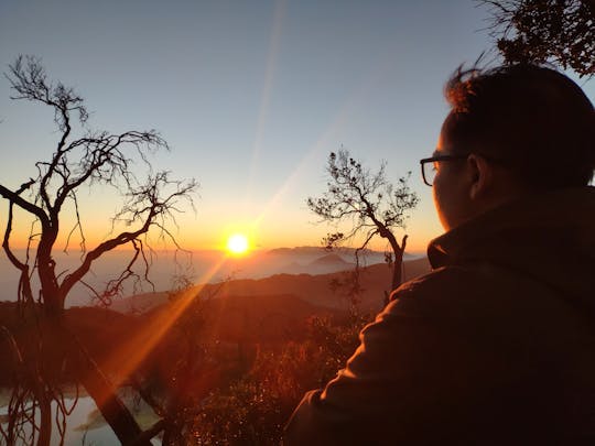 Imagen del tour: Tour de trekking al amanecer en Sunan Ibu desde Bandung