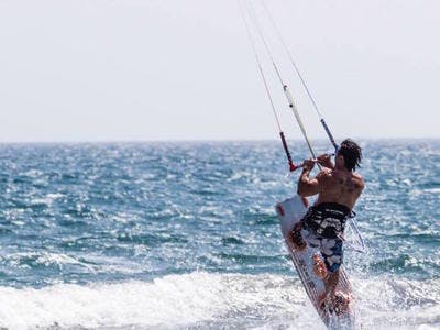Imagen del tour: Alquiler de material de kitesurf en Larnaca, Chipre
