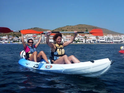 Alquiler de kayaks de mar desde Fornells en Menorca