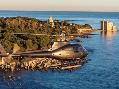 Imagen del tour: Vuelos panorámicos compartidos en helicóptero sobre la Costa Azul desde Cannes