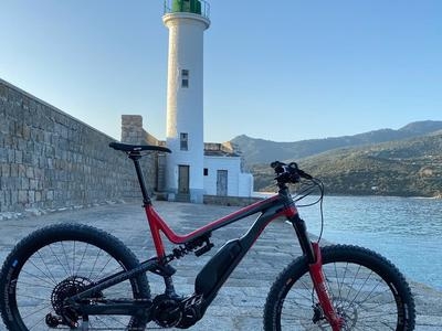 Alquiler de bicicletas eléctricas de montaña en Propriano