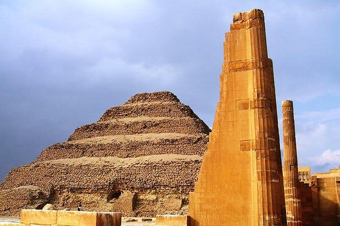 Imagen del tour: Pirámides de Giza y Sakkara desde el puerto de Port Said