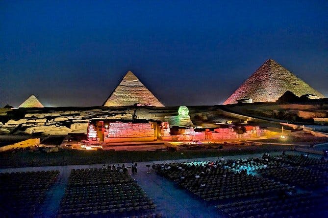 Imagen del tour: El World Famous Pyramids Sound and Light Show en Giza