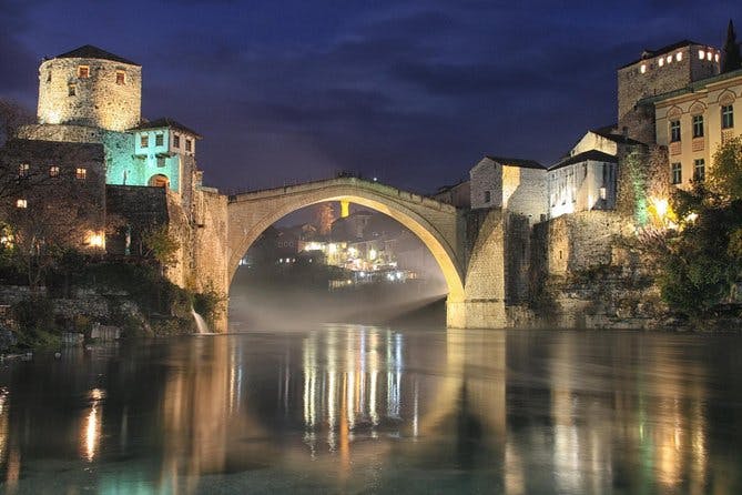 Imagen del tour: Excursión de un día de Sarajevo a Dubrovnik por Mostar - Cascadas de Kravice - Blagaj - Pocitelj y Konjic