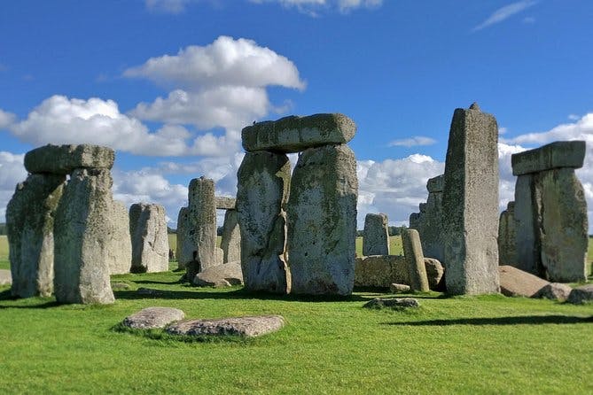 Imagen del tour: Visita guiada de medio día a Stonehenge desde Bath para 2-8