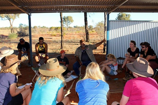Imagen del tour: Experiencia de las tierras aborígenes de Ayers Rock, incluida la puesta de sol
