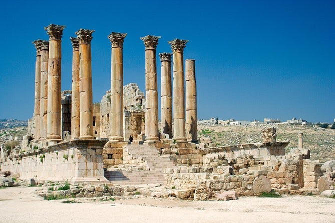 Imagen del tour: Excursión por la costa de Kusadasi: Visita privada a Éfeso con la Basílica de San Juan y el Templo de Artemisa