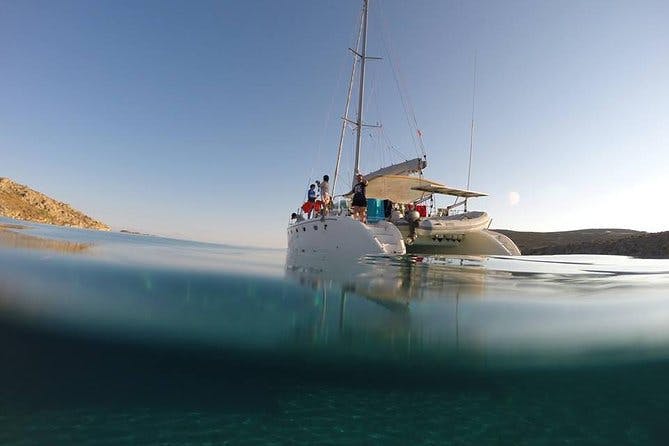 Imagen del tour: Travesía en catamarán por Mykonos