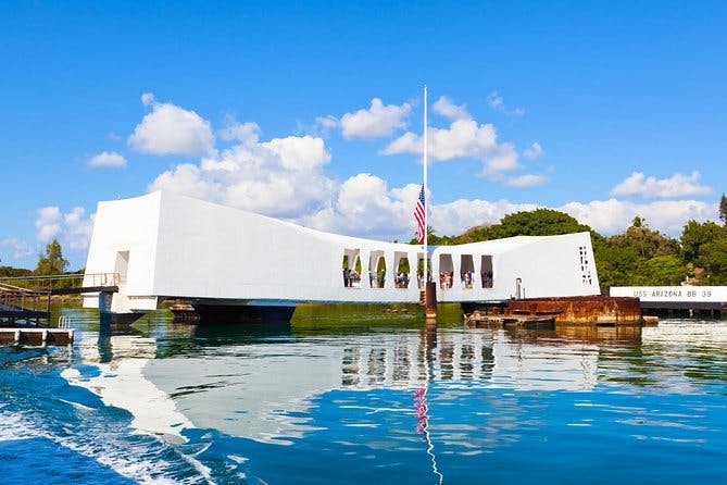 Imagen del tour: Recorrido por Pearl Harbor con el Arizona, el Missouri y la ciudad