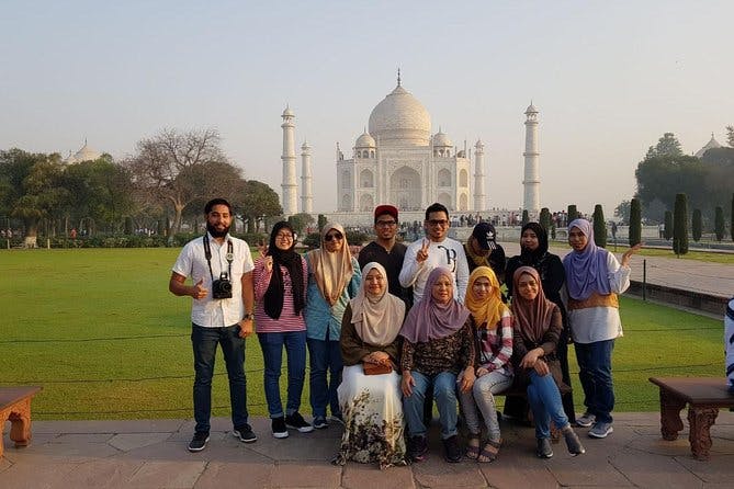 Imagen del tour: Tour privado de un día en Taj Mahal y el Fuerte de Agra en un tren súper rápido - Todo incluido