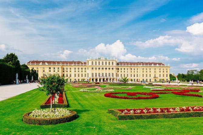 Imagen del tour: Visita guiada con entrada Evite las colas al Palacio de Schonbrunn y recorrido histórico de Viena