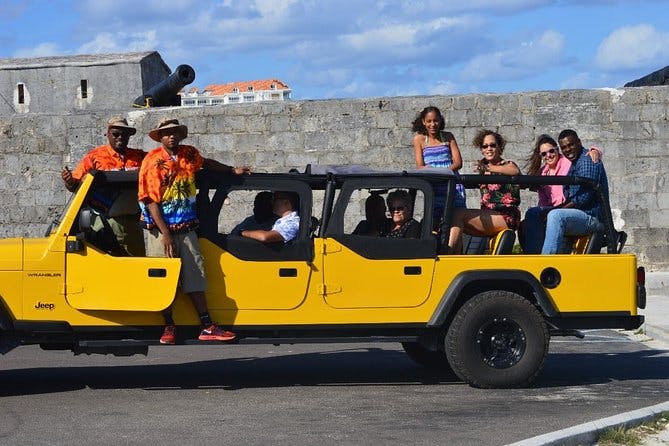 Imagen del tour: Funky Nassau Jeep Adventure