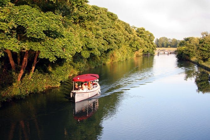 Imagen del tour: Crucero por el río Oxford Sightseeing junto con la Universidad Regatta Course