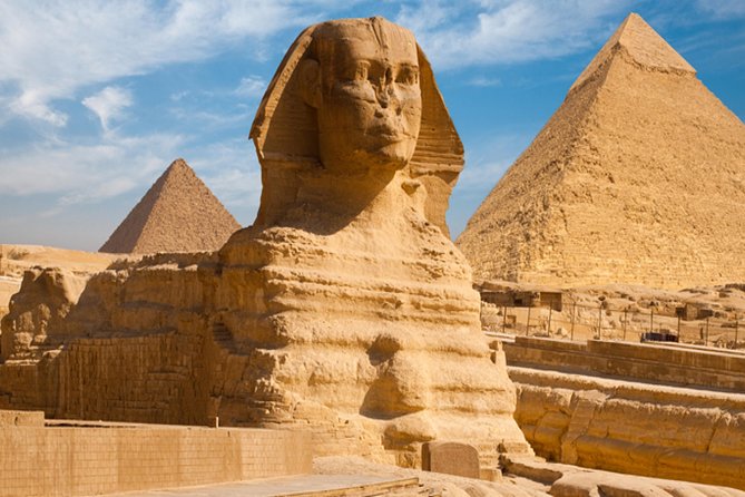 Imagen del tour: Excursión de un día a lo más destacado de El Cairo a las pirámides de Giza, el Museo Egipcio y Khan Al Khalili
