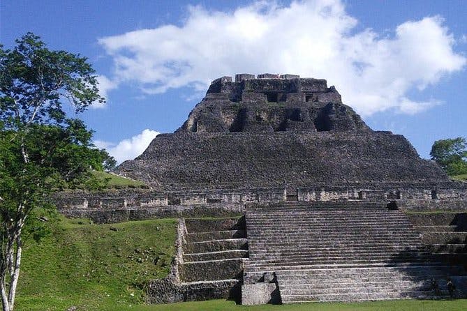 Imagen del tour: Visita a las ruinas mayas de Xunantunich desde San Ignacio