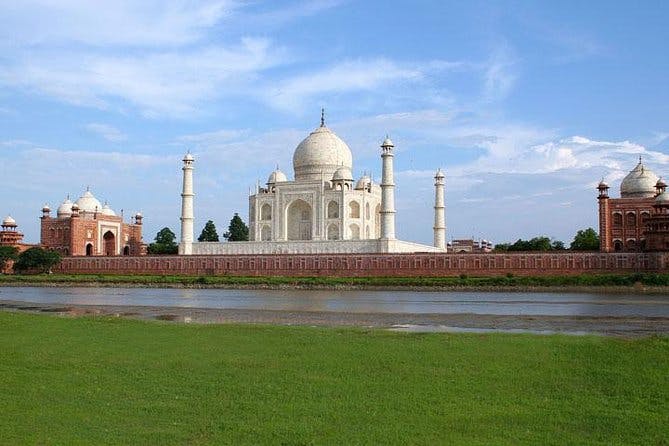 Imagen del tour: Viaje de 1 día al Taj Mahal y Agra con vuelos comerciales de regreso