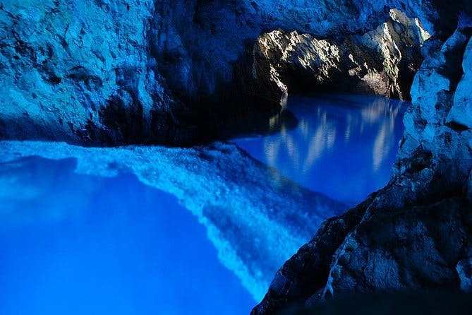 Imagen del tour: Excursión privada a las islas azules de la cueva azul desde Trogir
