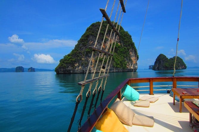 Imagen del tour: Navegando en un barco confortable en la impresionante bahía de Phang Nga - ¡El tour imprescindible!