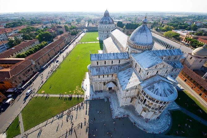 Imagen del tour: Recorrido a pie cultural por Pisa con entrada a la Torre inclinada