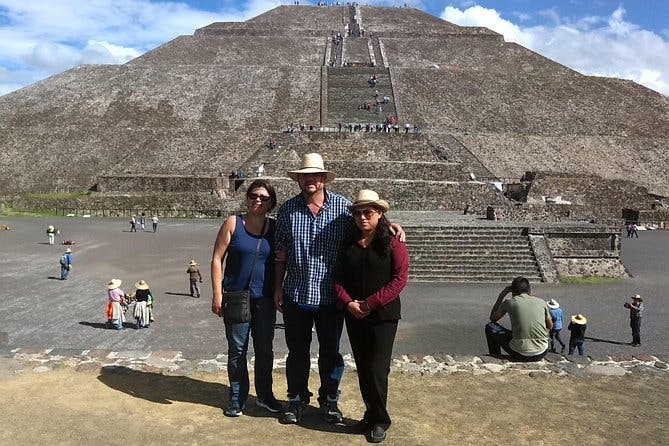 Imagen del tour: Tour privado: Teotihuacan y Santuario de Guadalupe