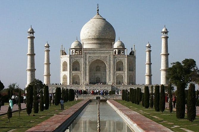 Imagen del tour: Excursión de un día al Taj Mahal y Agra desde Chennai con vuelos comerciales de regreso