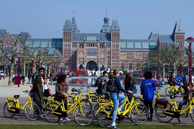 Imagen del tour: Excursión en bicicleta por Ámsterdam en un grupo pequeño