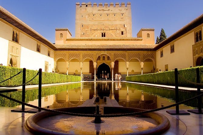 Imagen del tour: Escapada de un día al Palacio de la Alhambra y los Jardines del Generalife desde Almería