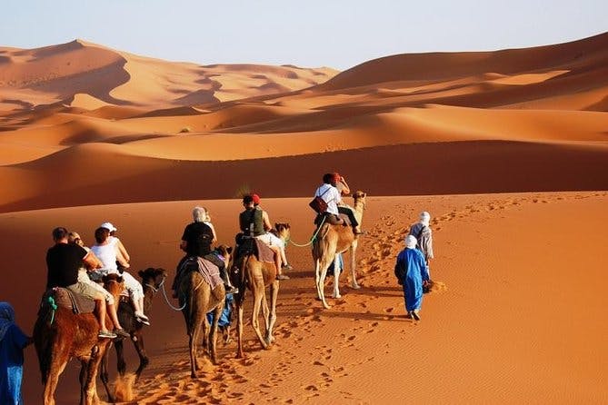 Imagen del tour: Excursión de senderismo con paseo en camello y una noche en un campamento en el desierto desde Merzouga a las dunas de Erg Chebbi