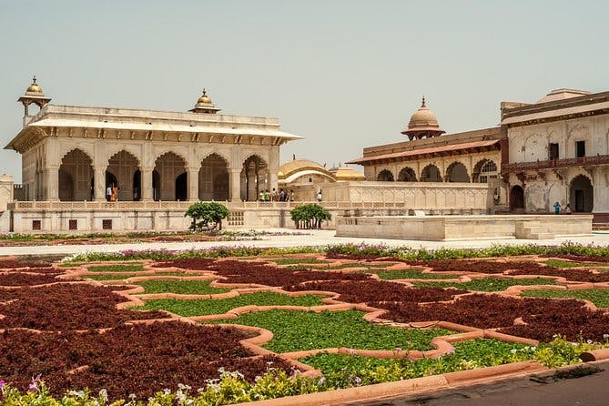 Imagen del tour: Tour el mismo día al Taj Mahal y Agra desde Chennai con vuelos comerciales de regreso