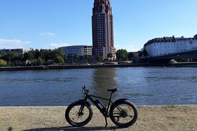 Imagen del tour: Descubre Frankfurt con nuestras exclusivas bicicletas eléctricas.