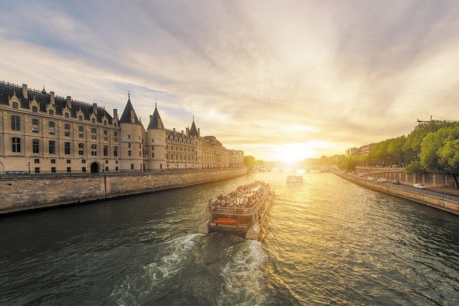 Imagen del tour: Crucero turístico a bordo Bateaux Parisiens por el río Sena