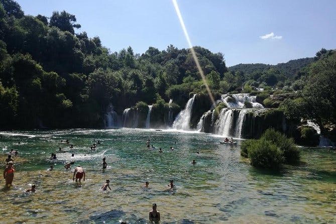 Imagen del tour: Excursión de un día a las cascadas Krka desde Zadar: simple, cómodo y seguro