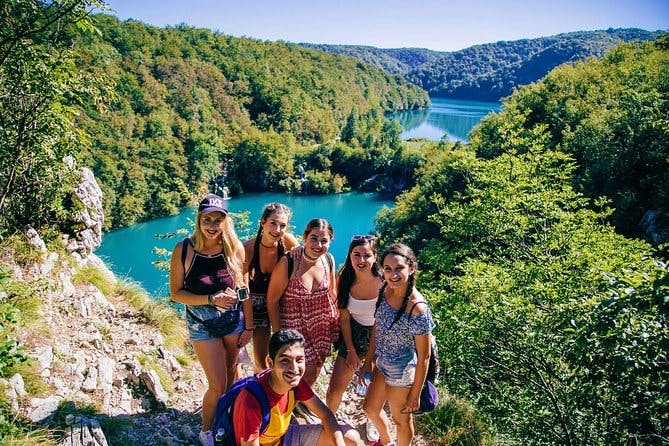 Imagen del tour: Excursión de un día a los lagos de Plitvice y Rastoke