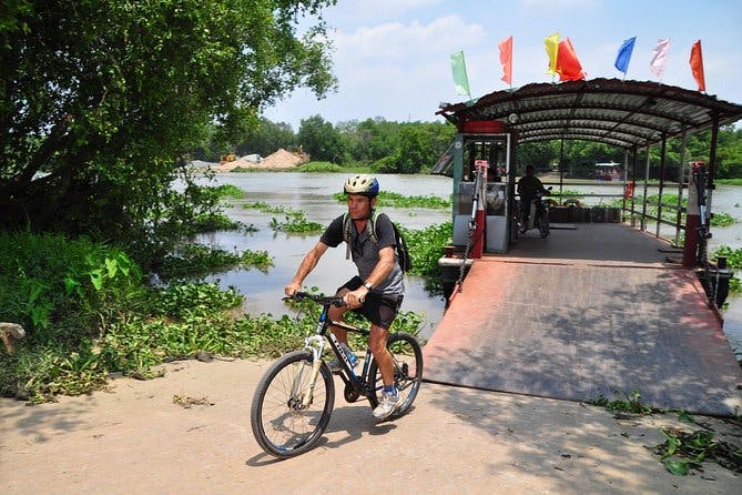 Imagen del tour: Tour en bicicleta por los túneles de Cu Chi desde la ciudad de Ho Chi Minh