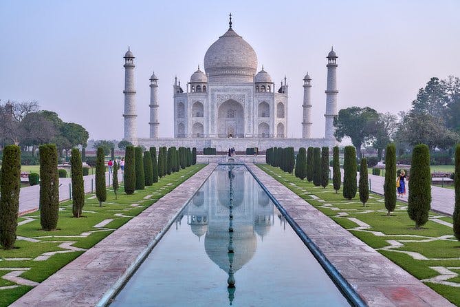 Imagen del tour: Excursión privada el mismo día al Taj Mahal desde Hyderabad con boleto aéreo de regreso