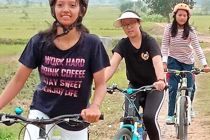 Imagen del tour: Visita a los pueblos de Borobudur en bicicleta