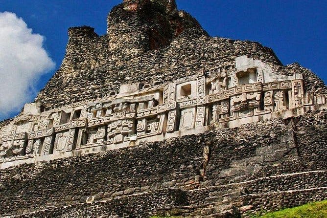 Imagen del tour: Ruinas mayas de Xunantunich y tubos de la cueva - Cueva de San Herman