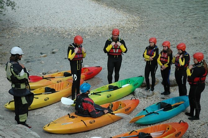 Imagen del tour: Viaje guiado en kayak Sit on Top en el río Soca