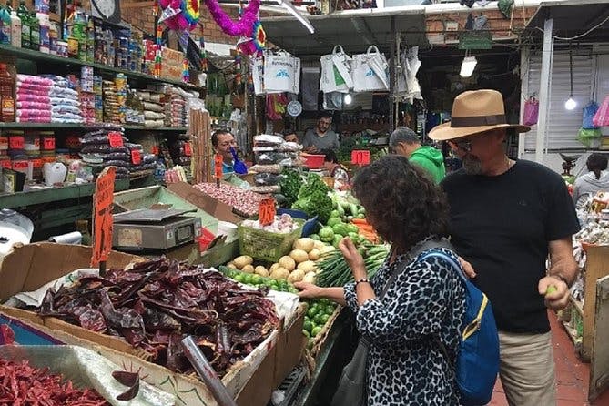 Imagen del tour: Recorrido gastronómico privado por la mañana en el mercado de Guadalajara