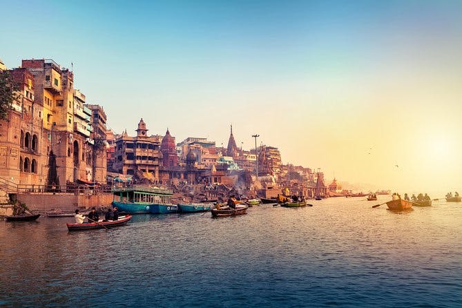 Imagen del tour: Paseo en bote por el río Ganges y paseo por las calles de Vishwanath en Varanasi